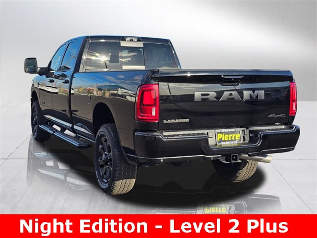 New 2025 Ram 3500 LARAMIE CREW CAB 4X4 8' BOX Pickup