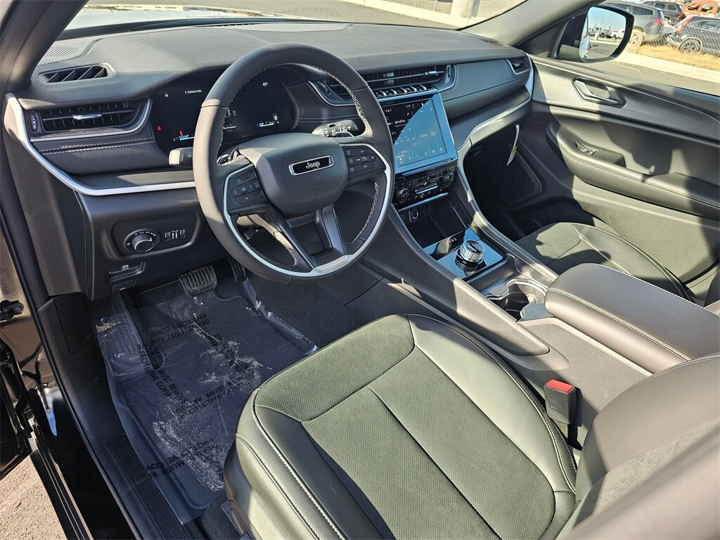 New 2025 Jeep Grand Cherokee ALTITUDE X 4X4 Sport Utility