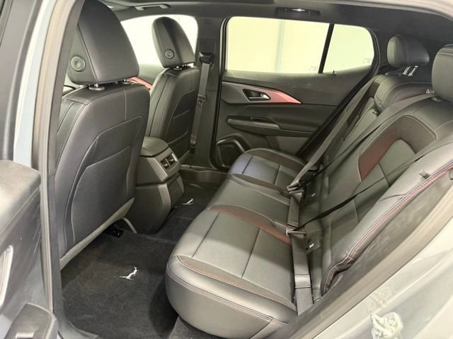 2026 Chevrolet Equinox EV RS - Photo 17