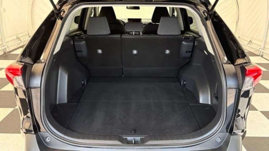 Used 2025 Toyota RAV4 XLE