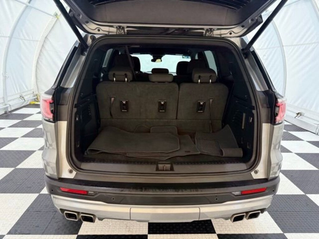 Used 2025 GMC Acadia Elevation SUV