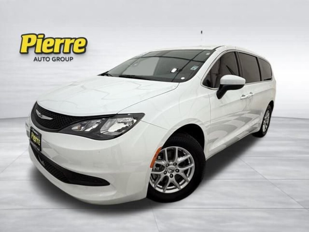 Used 2023 Chrysler Voyager LX