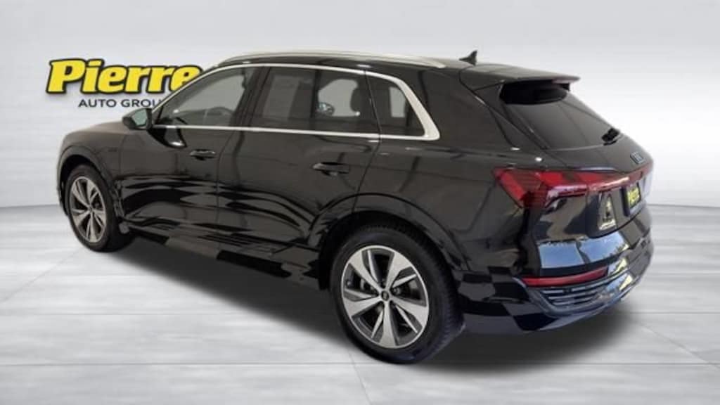 Used 2024 Audi Q8 e-tron Premium Plus