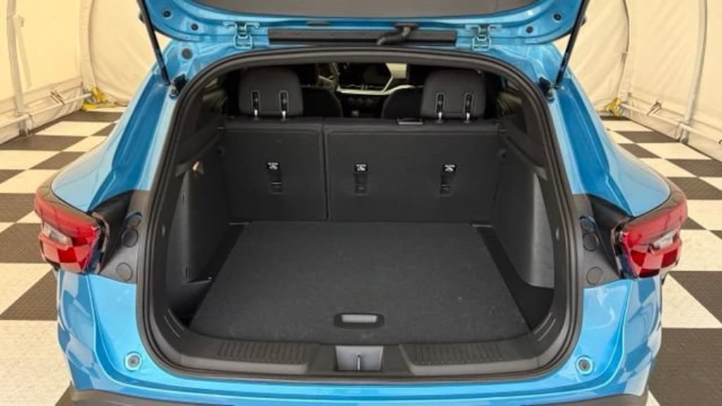 New 2026 Chevrolet Trax 1RS SUV