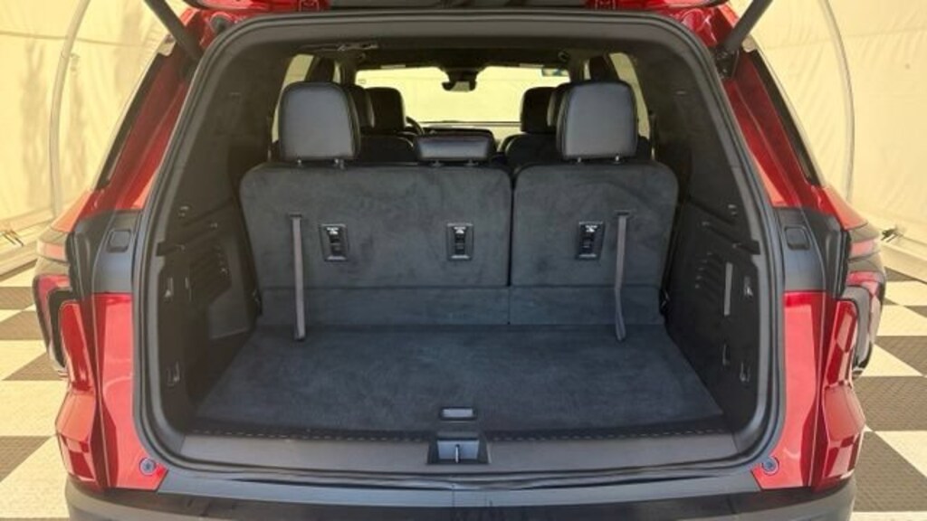 Used 2024 Chevrolet Traverse Z71 SUV