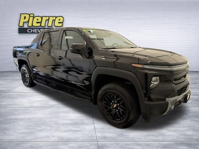 2026 Chevrolet Silverado EV LT - Photo 8