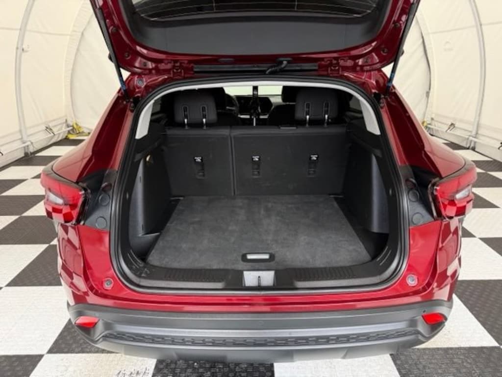 Used 2025 Chevrolet Trax LS SUV