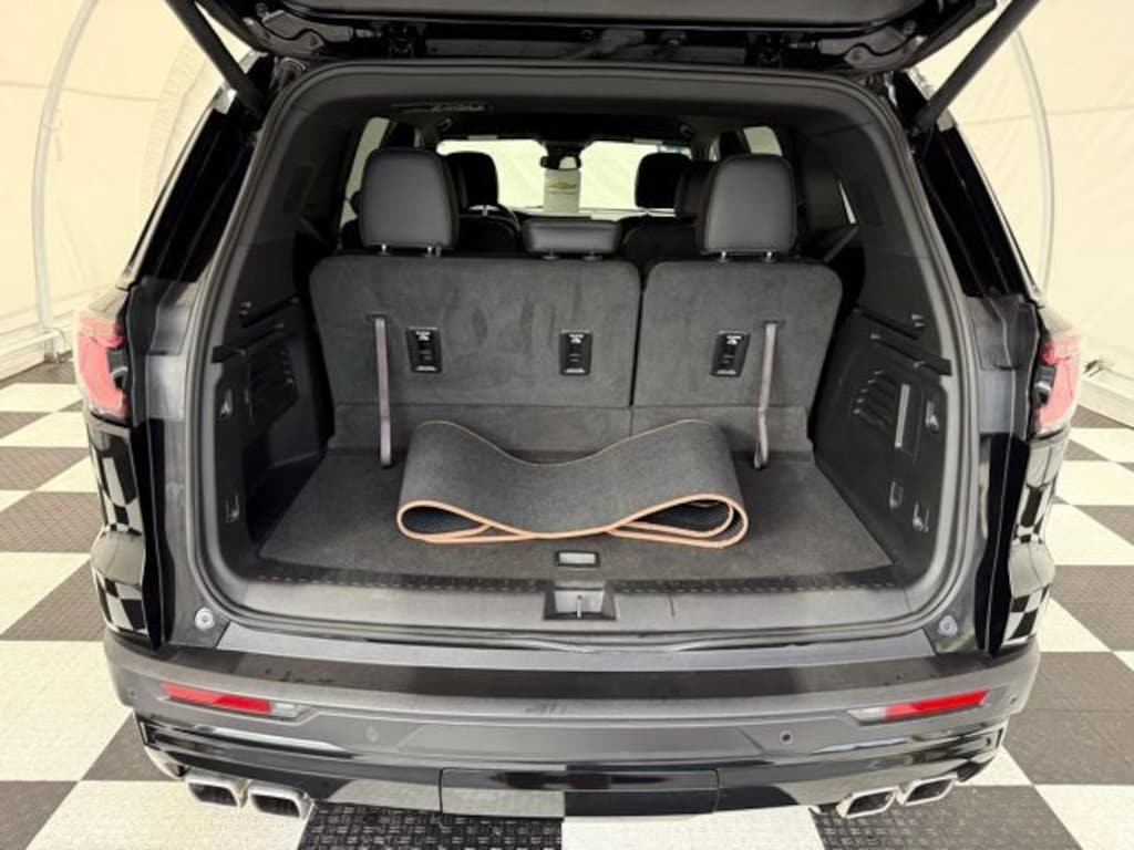 Used 2025 GMC Acadia AT4 SUV