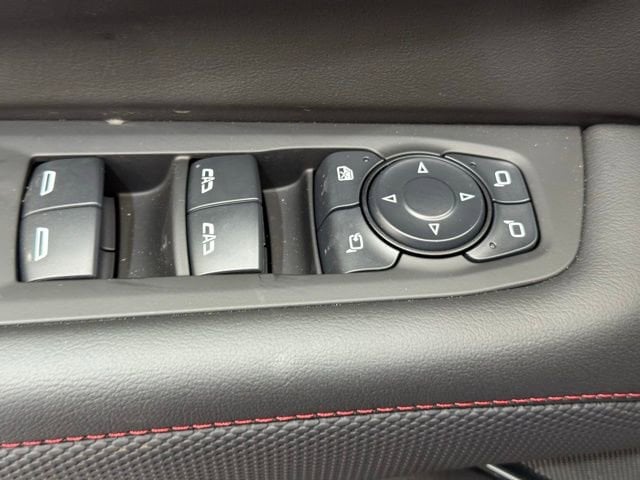 2025 Chevrolet Suburban RST - Photo 37