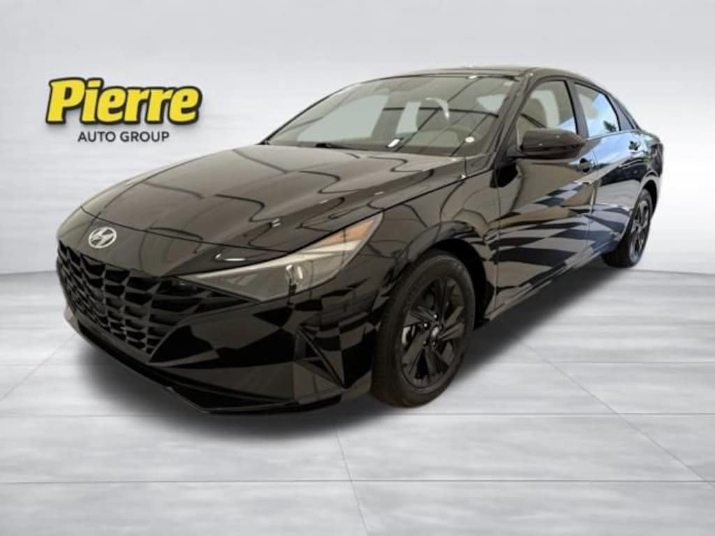 Used 2023 Hyundai Elantra SEL