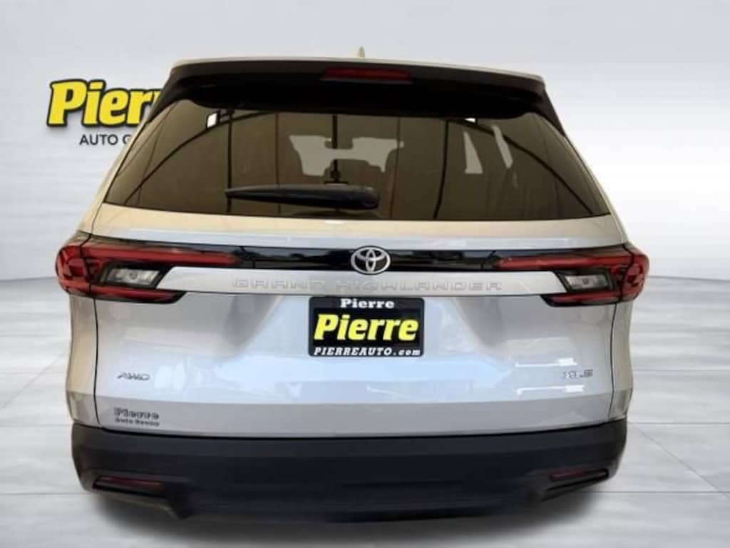 Used 2025 Toyota Grand Highlander XLE
