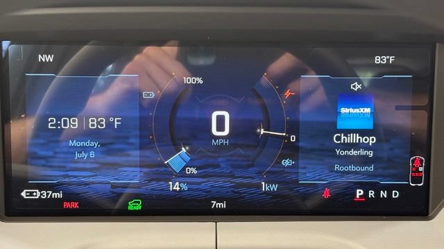 2027 Chevrolet Bolt LT - Photo 32