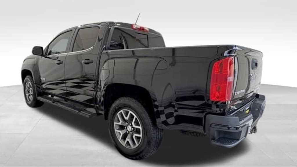 Used 2016 GMC Canyon 4WD SLE Truck