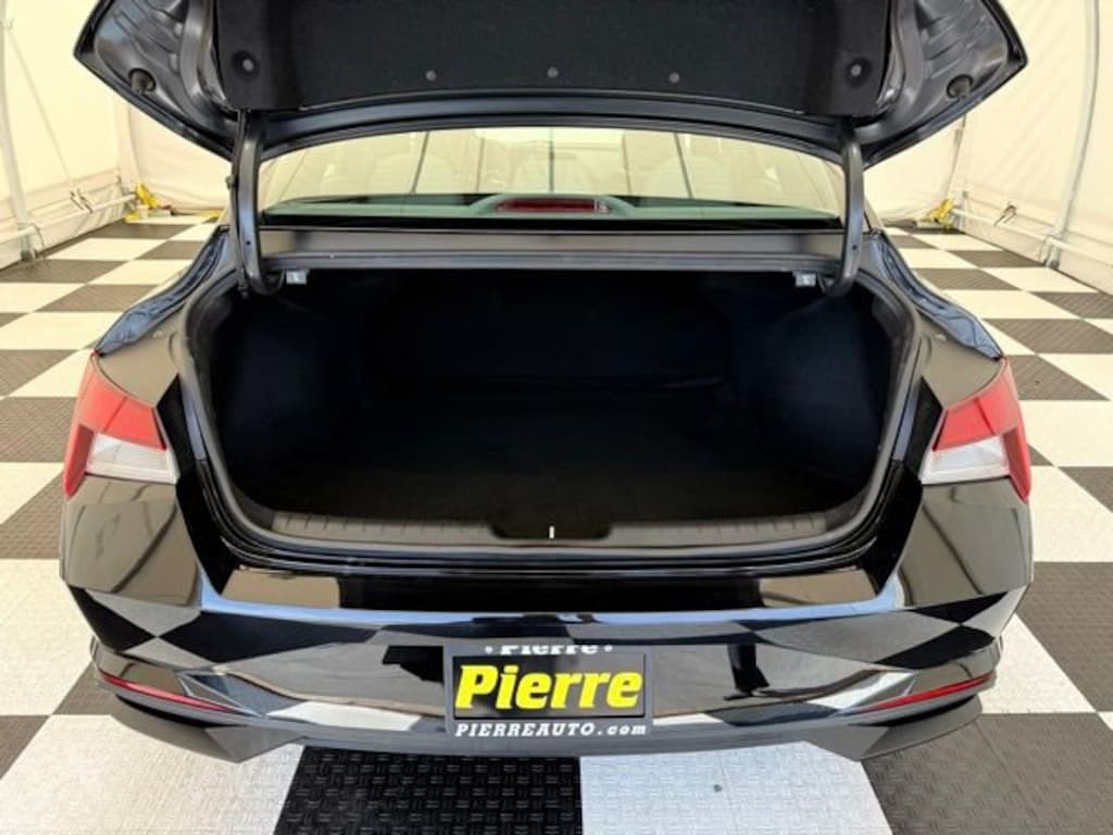 Used 2023 Hyundai Elantra SEL