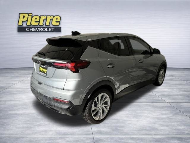 2027 Chevrolet Bolt LT - Photo 7