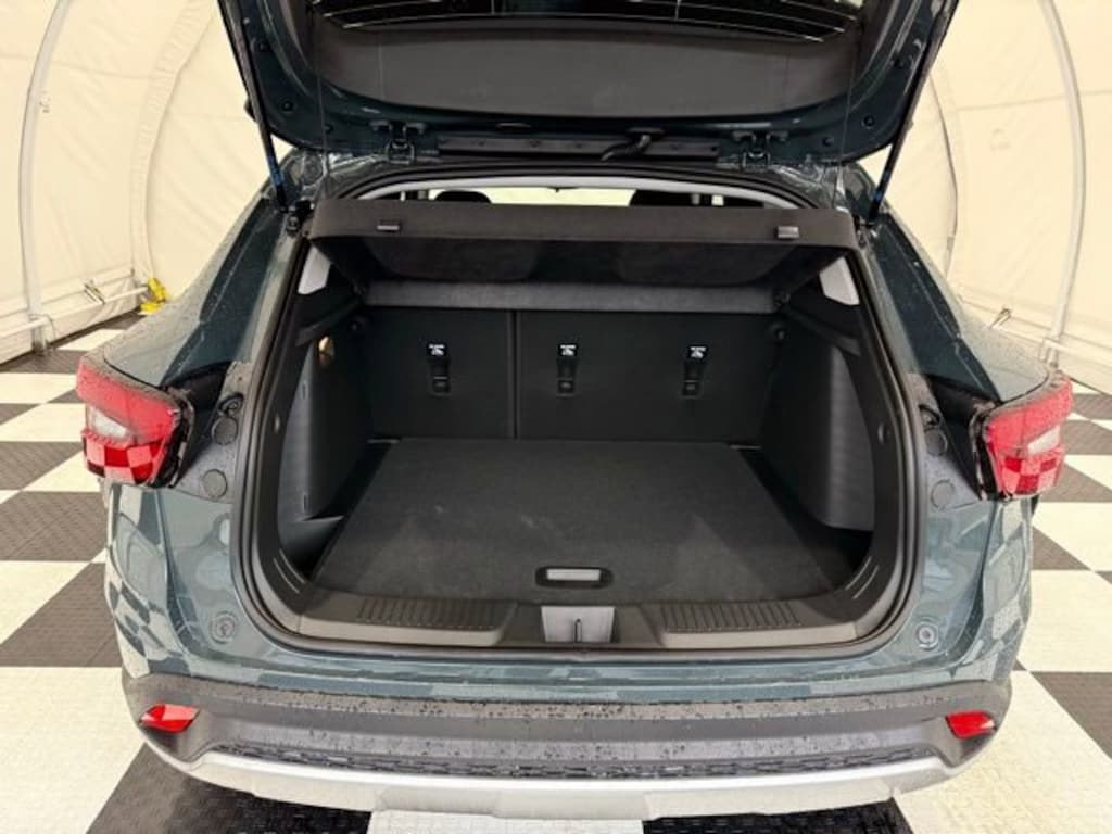 New 2026 Chevrolet Trax LT SUV