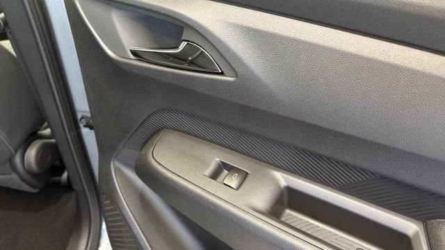 2027 Chevrolet Bolt LT - Photo 28