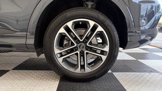 2025 Audi Q5 Premium Plus - Photo 11