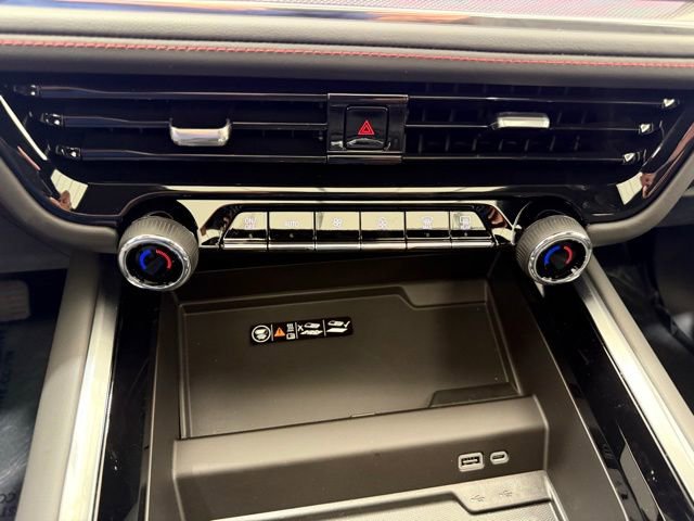 2025 Chevrolet Suburban RST - Photo 44