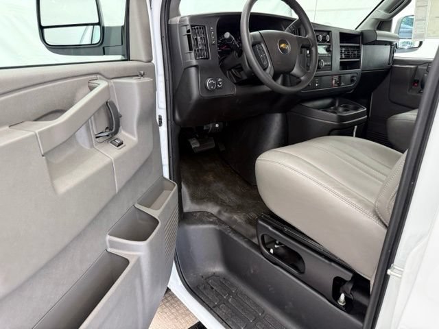 2026 Chevrolet Express Cargo Work Van - Photo 21