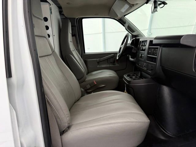 2026 Chevrolet Express Cargo Work Van - Photo 17