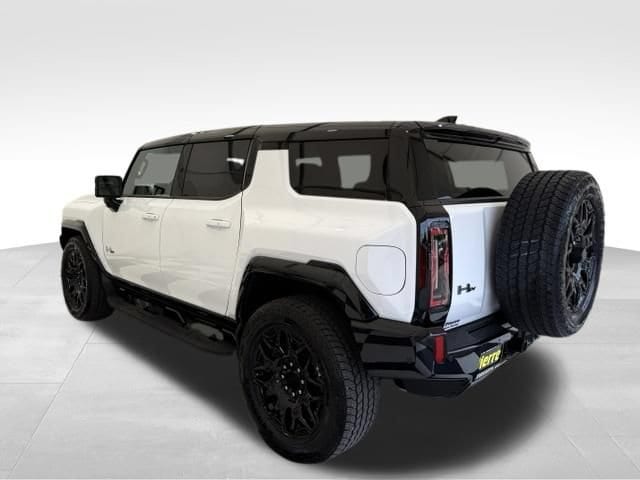 Used 2024 GMC HUMMER EV 2X with VIN 1GKB0NDE7RU105687 for sale in Seattle, WA