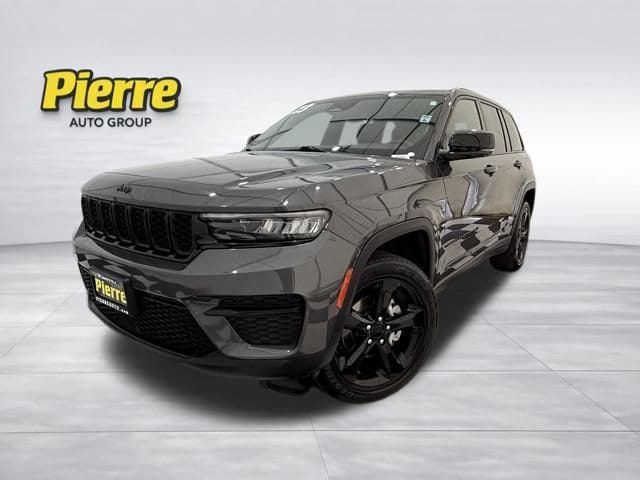 2023 Jeep Grand Cherokee Altitude 4x4's photo