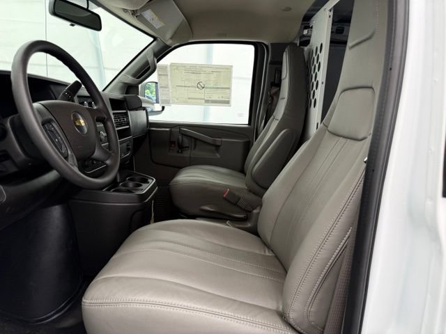 2026 Chevrolet Express Cargo Work Van - Photo 13