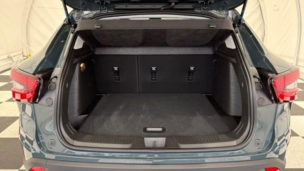 New 2026 Chevrolet Trax LT SUV