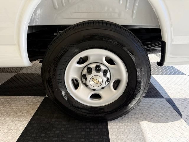 2026 Chevrolet Express Cargo Work Van - Photo 12