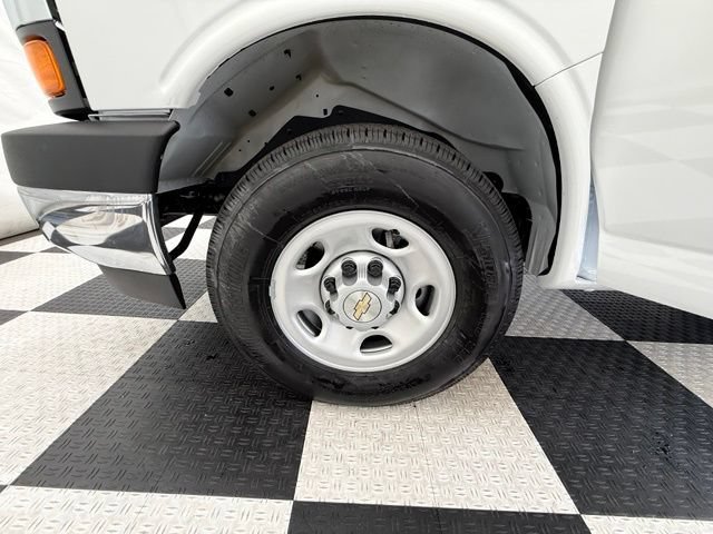 2026 Chevrolet Express Cargo Work Van - Photo 11
