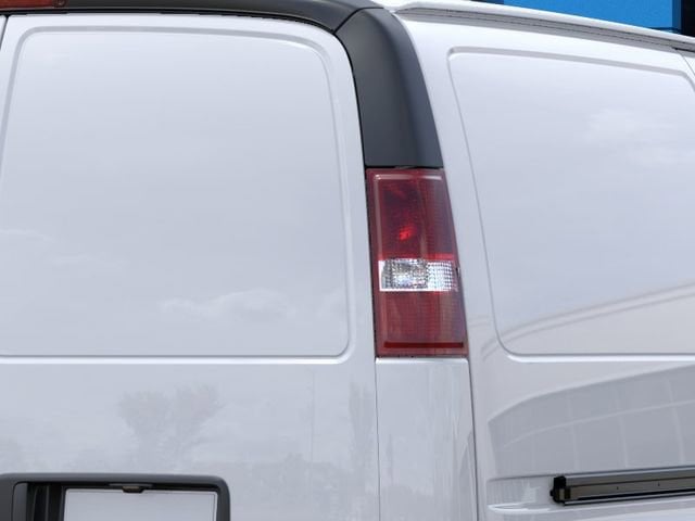 2026 Chevrolet Express Cargo Work Van - Photo 11