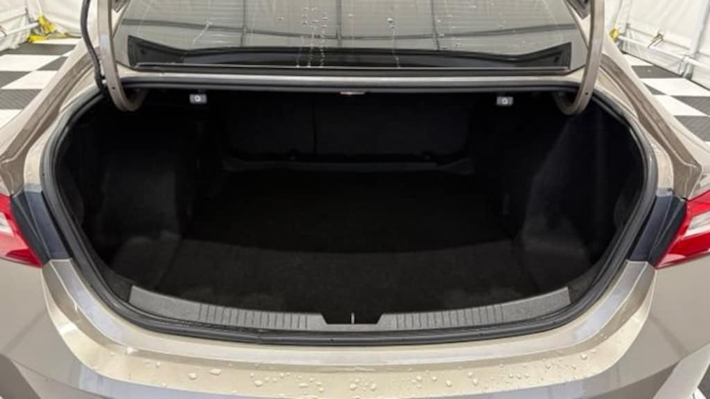 Used 2023 Chevrolet Malibu LT Car