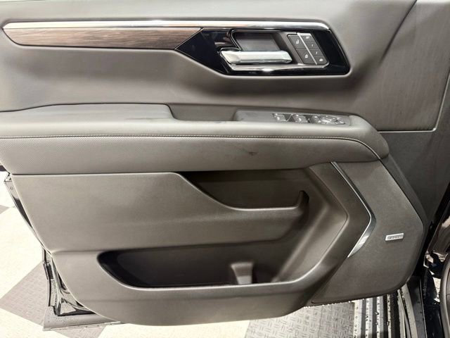 2026 Chevrolet Tahoe Premier - Photo 18