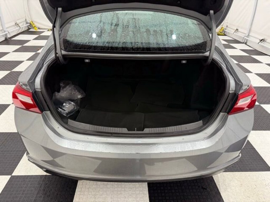 Used 2023 Chevrolet Malibu LT Car