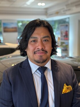 Staff member PAPE MORAGA from ID_5d6a97