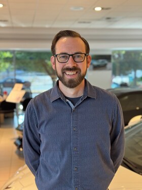 Staff member ANDREW WILLIS from ID_04c9fd