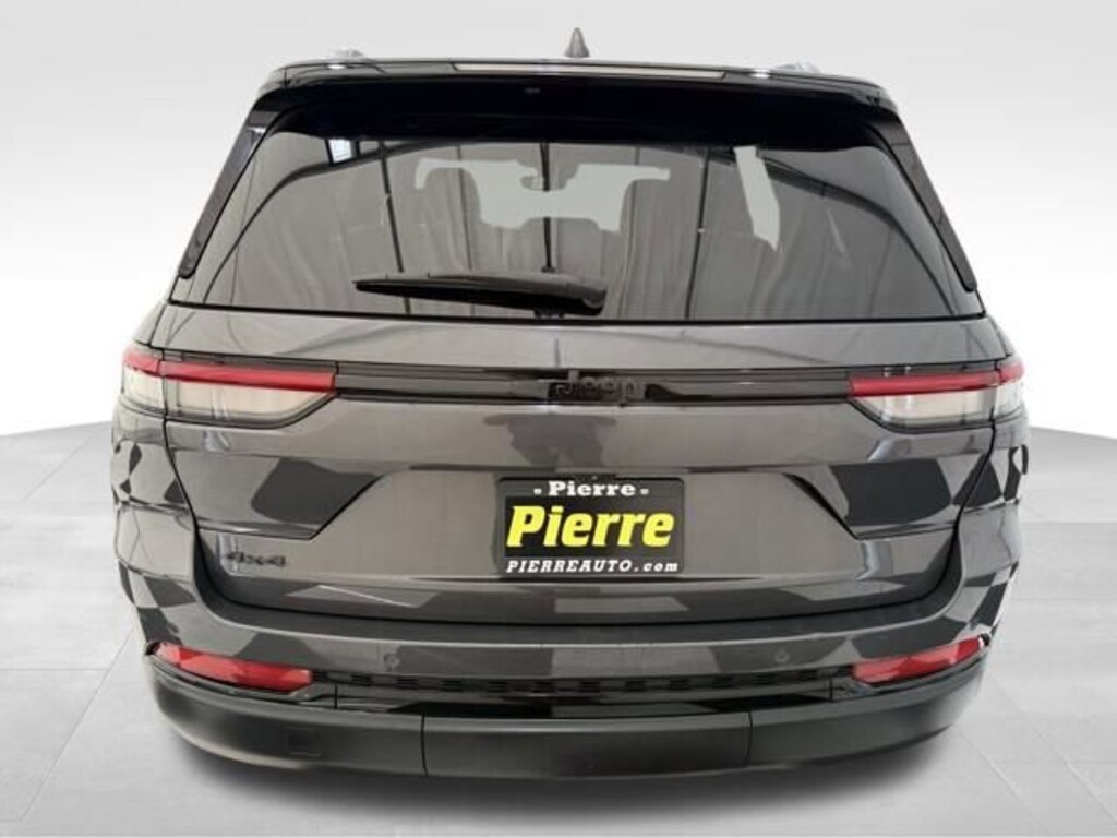 Used 2023 Jeep Grand Cherokee Altitude