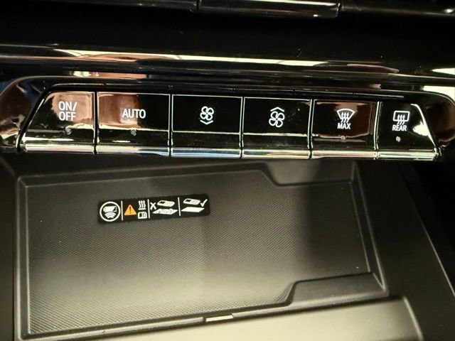 2025 Chevrolet Suburban RST - Photo 43