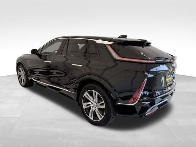 Used 2024 Cadillac LYRIQ Tech with VIN 1GYKPMRL8RZ106207 for sale in Seattle, WA