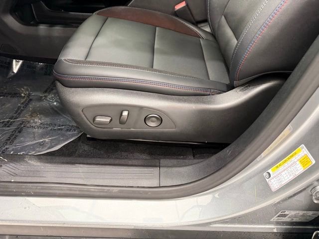 2026 Chevrolet Equinox EV RS - Photo 13