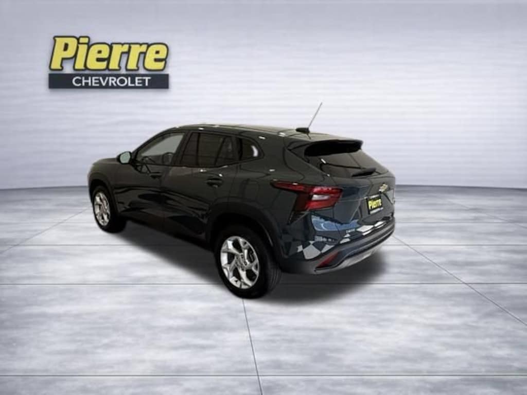 New 2026 Chevrolet Trax LS SUV