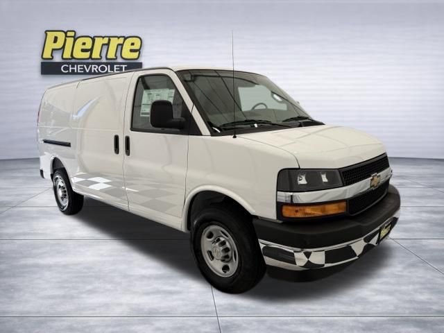 2026 Chevrolet Express Cargo Work Van - Photo 8