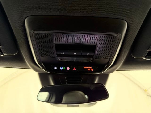 2026 Chevrolet Equinox EV RS - Photo 37
