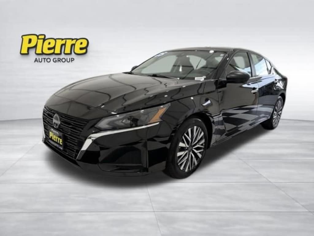 Used 2025 Nissan Altima SV