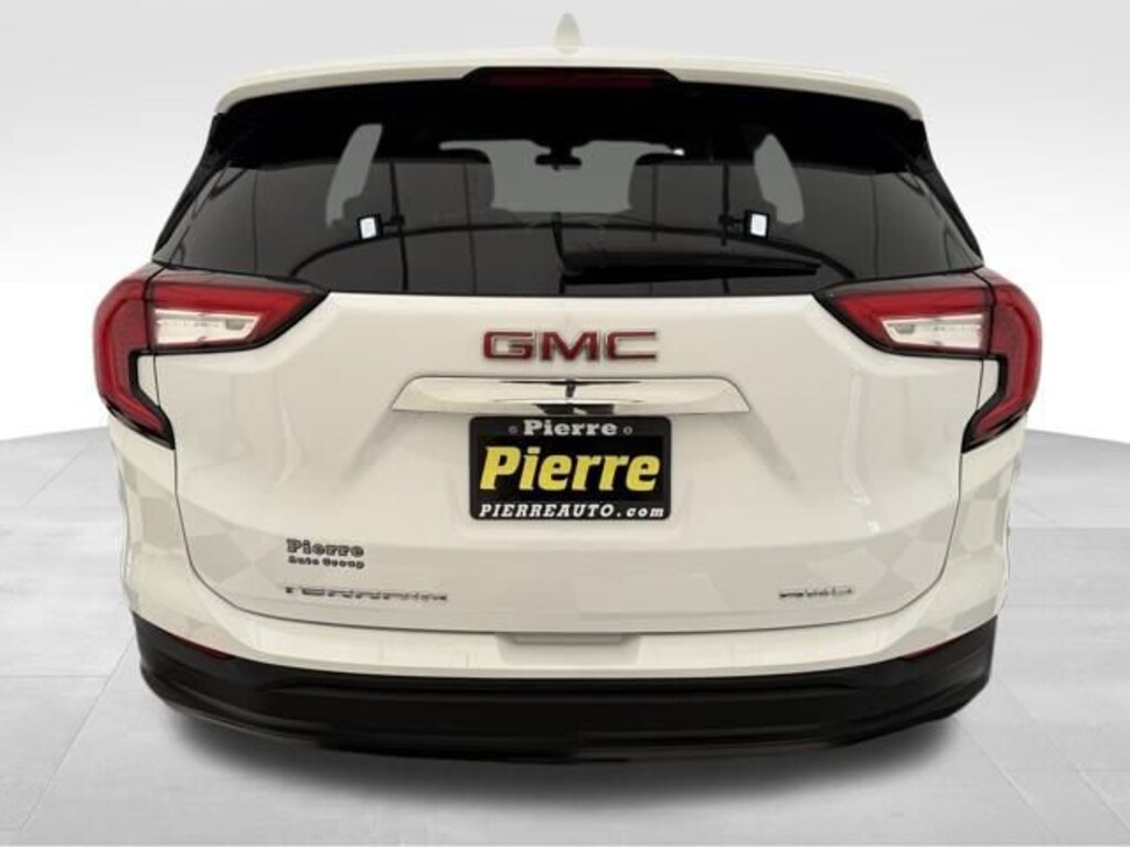 Used 2024 GMC Terrain SLE SUV