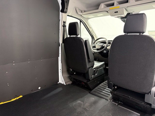 2027 Chevrolet Bolt LT - Photo 33