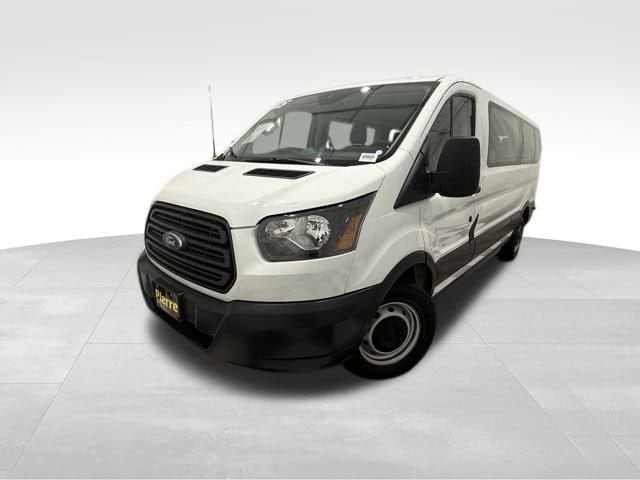 2015 Ford Transit XL's photo