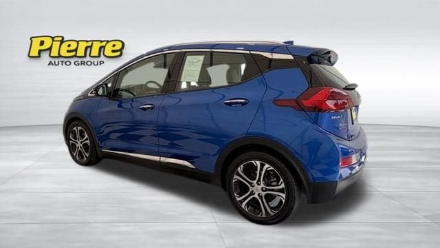 Used 2021 Chevrolet Bolt EV Premier with VIN 1G1FZ6S01M4101961 for sale in Seattle, WA