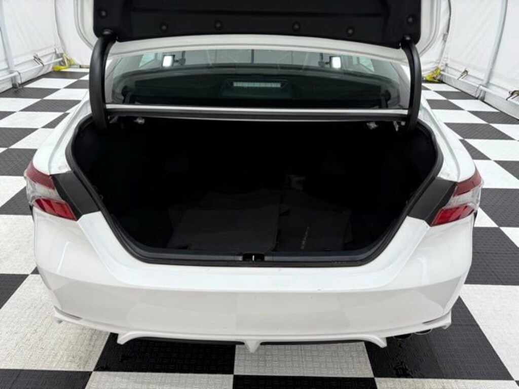 Used 2022 Toyota Camry SE